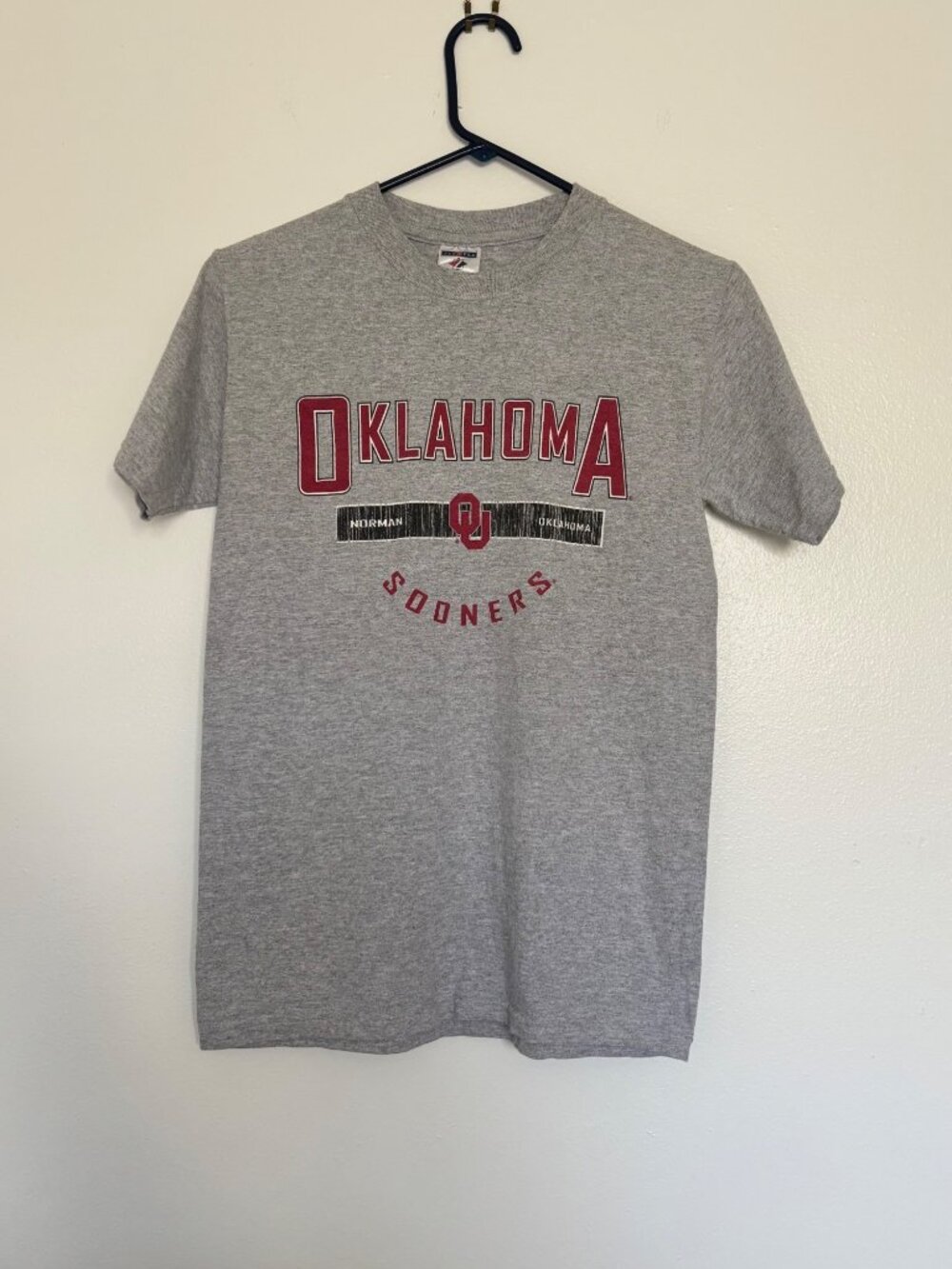 Oklahoma Sooners T-Shirt Mens Small Gray Jerzees College Football NCAA